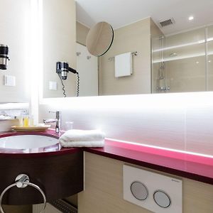 Standard Room with 1 Single Bed